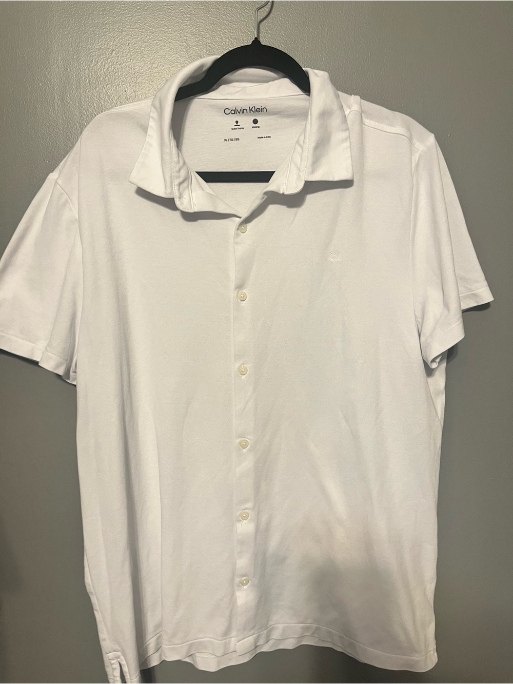 Calvin Klein Men's White Short-Sleeve Button-Down Shirt